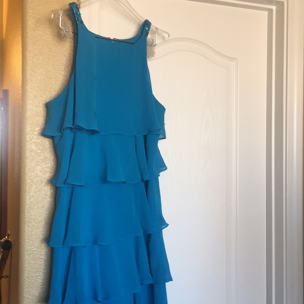 Very Flattering sassy dress